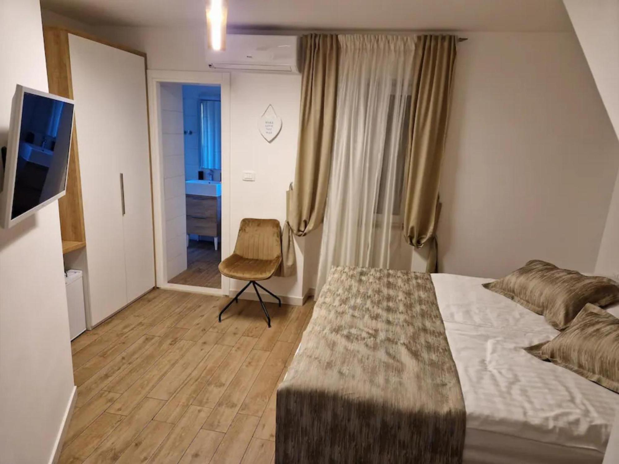 Guesthouse Bepa Split Extérieur photo