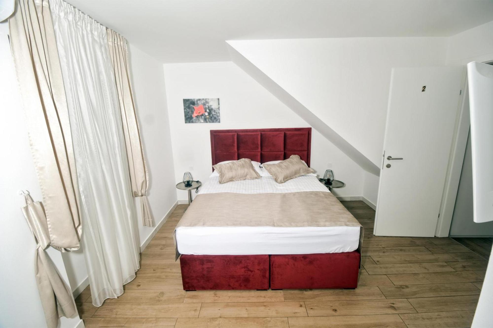 Guesthouse Bepa Split Extérieur photo