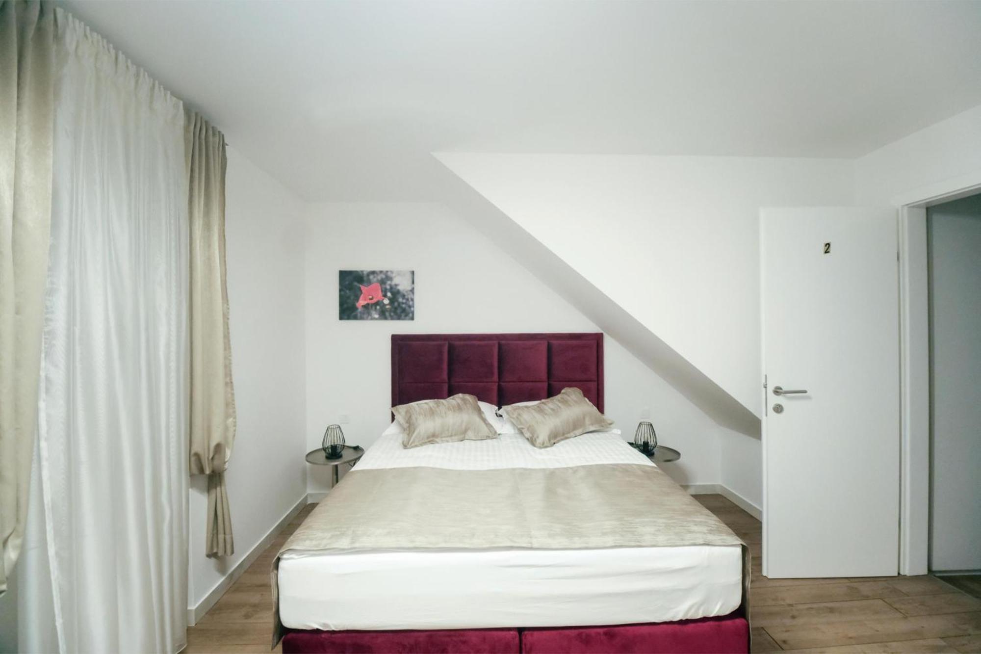 Guesthouse Bepa Split Extérieur photo