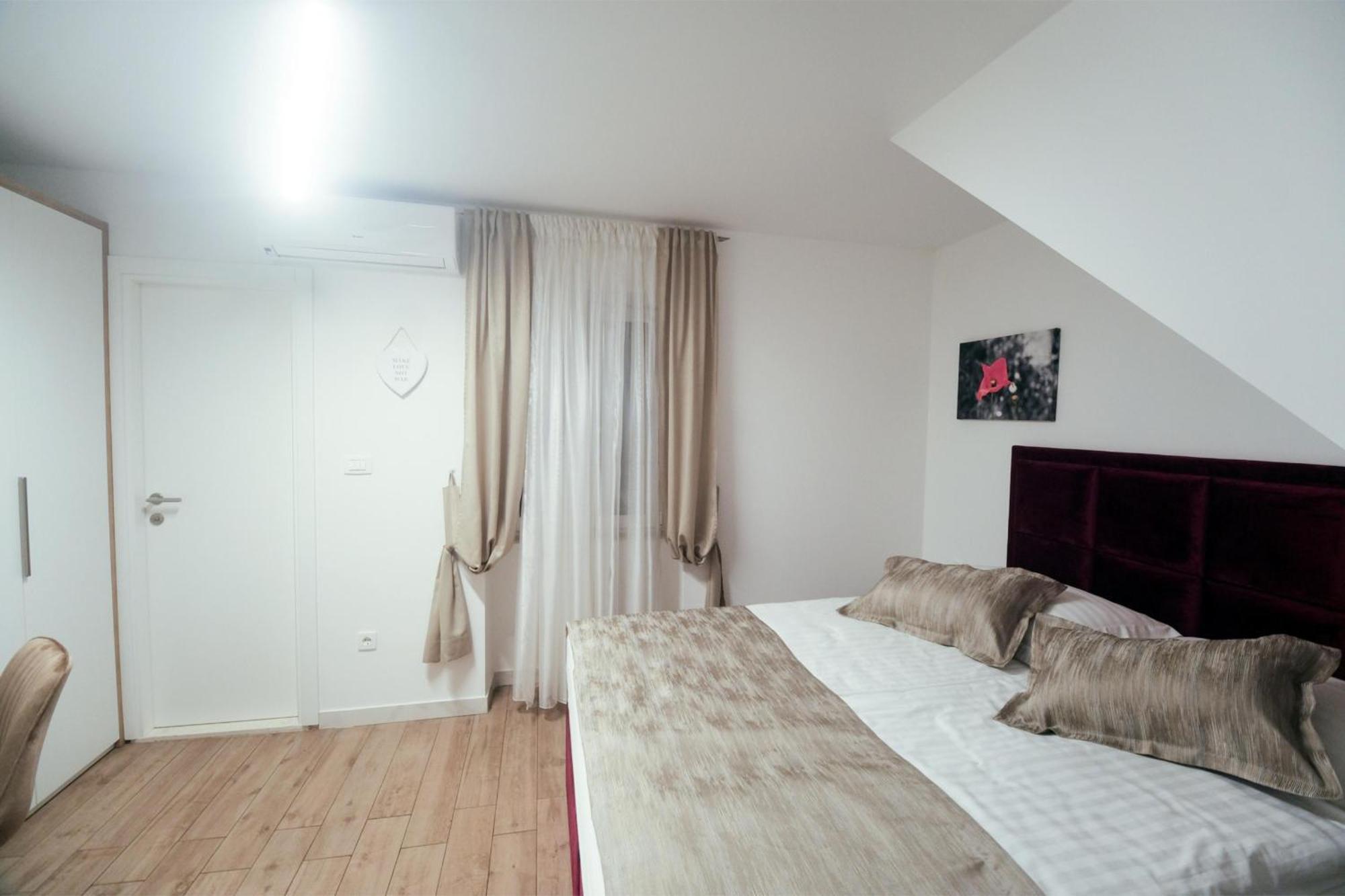 Guesthouse Bepa Split Extérieur photo